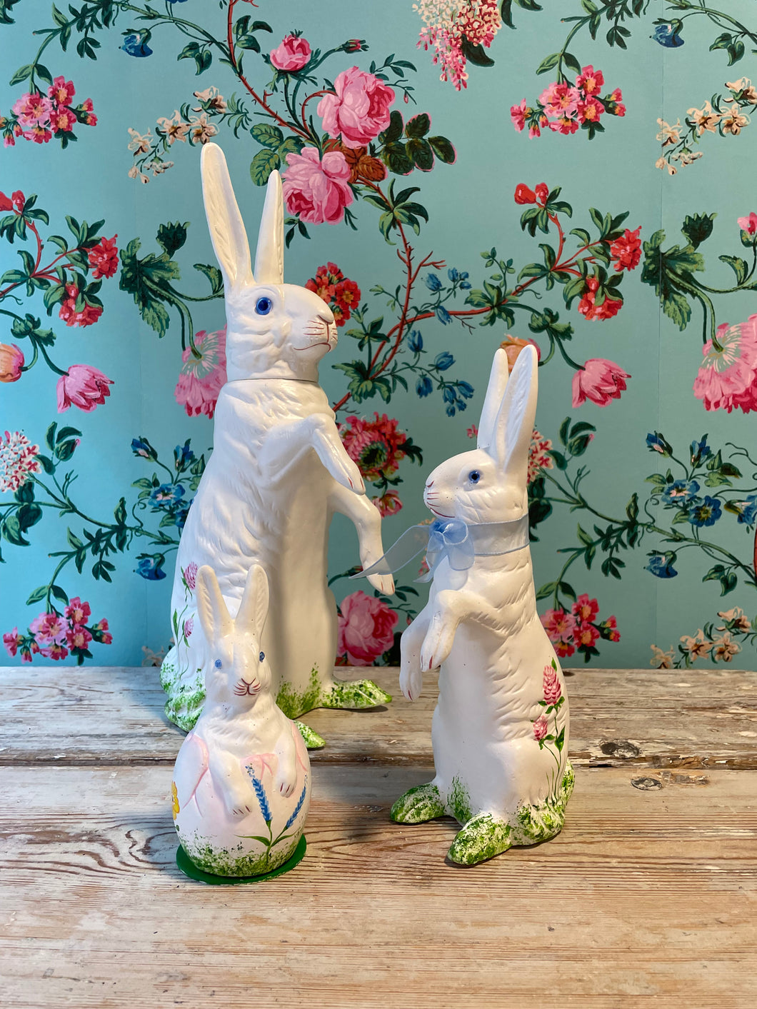 White Bunny Sitting with Bow - Large, Candy Box - Hand Painted Flower Decorations - Ino Schaller