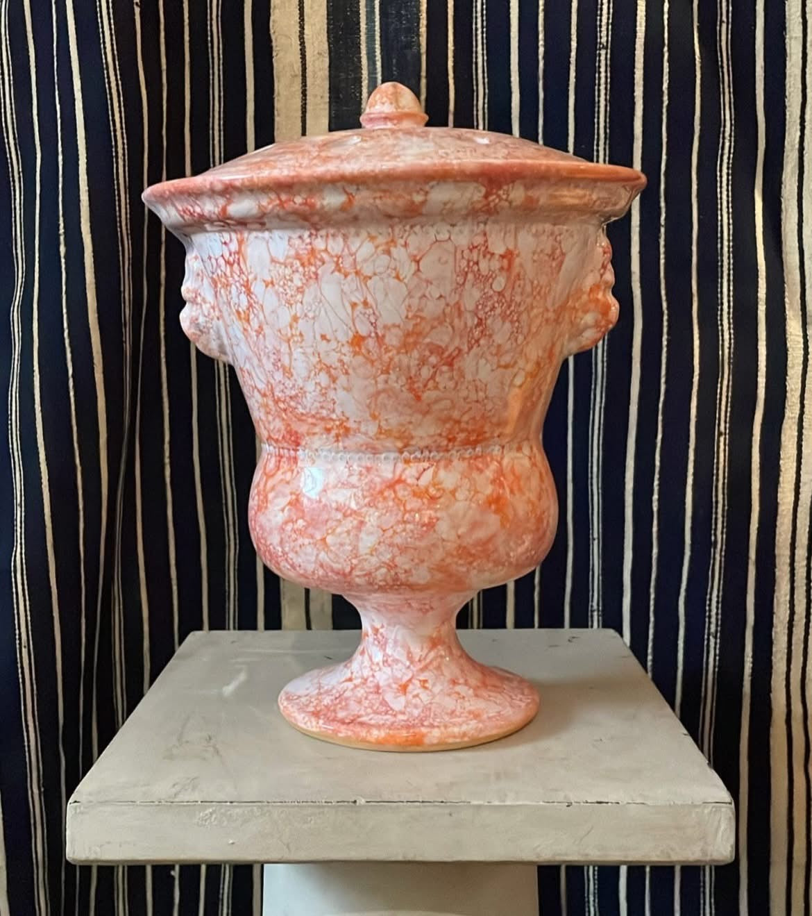 Orange/Red Marbleized Bouquetière - Tulipiere Lion Tulip Vase – Large | Handmade Erik Bendtsen Ceramics