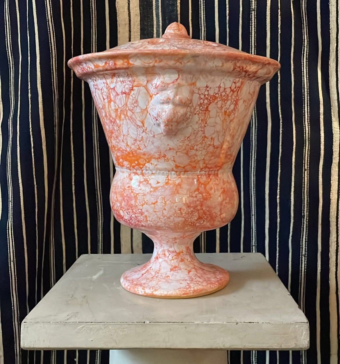 Orange/Red Marbleized Bouquetière - Tulipiere Lion Tulip Vase – Large | Handmade Erik Bendtsen Ceramics