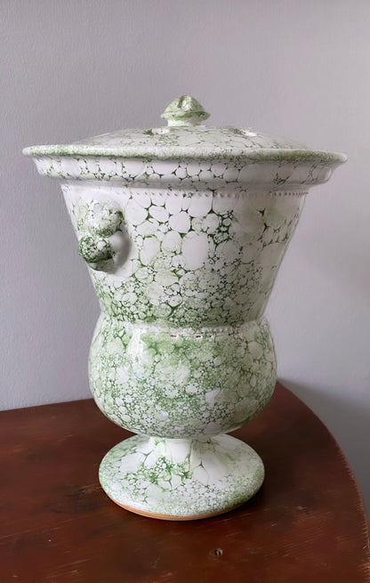 Light Green Marbleized Bouquetière - Tulipiere Lion Tulip Vase – Large | Handmade Erik Bendtsen Ceramics
