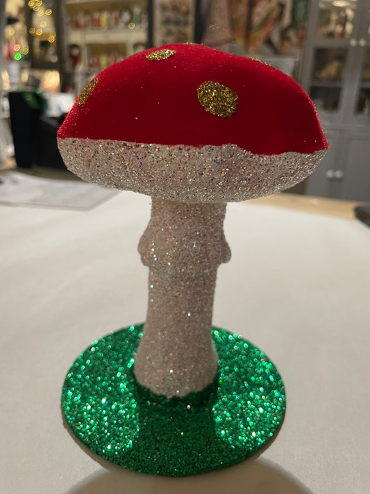 Fat Mushroom - Red Velvet - Gold Dots