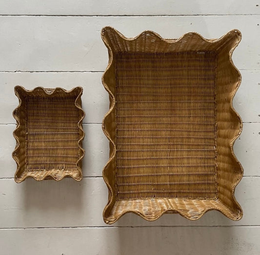 Small Scalloped Tray, Rattan - MithCPH