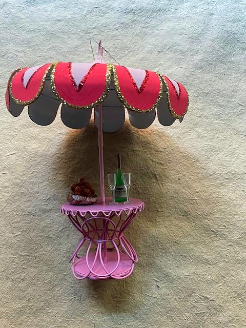 Poolside Palm Royale Brunch Pink Ornament – Retro Tin Christmas Décor