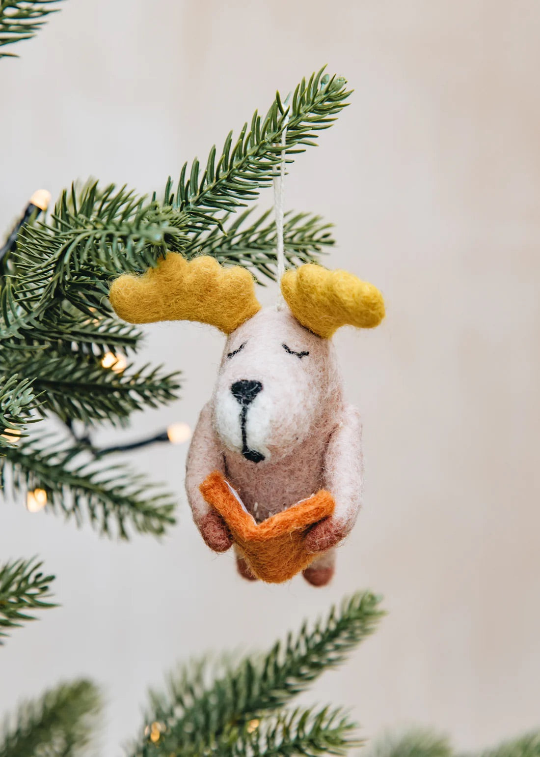 Reading Moose - Christmas ornament | Christmas Ornament