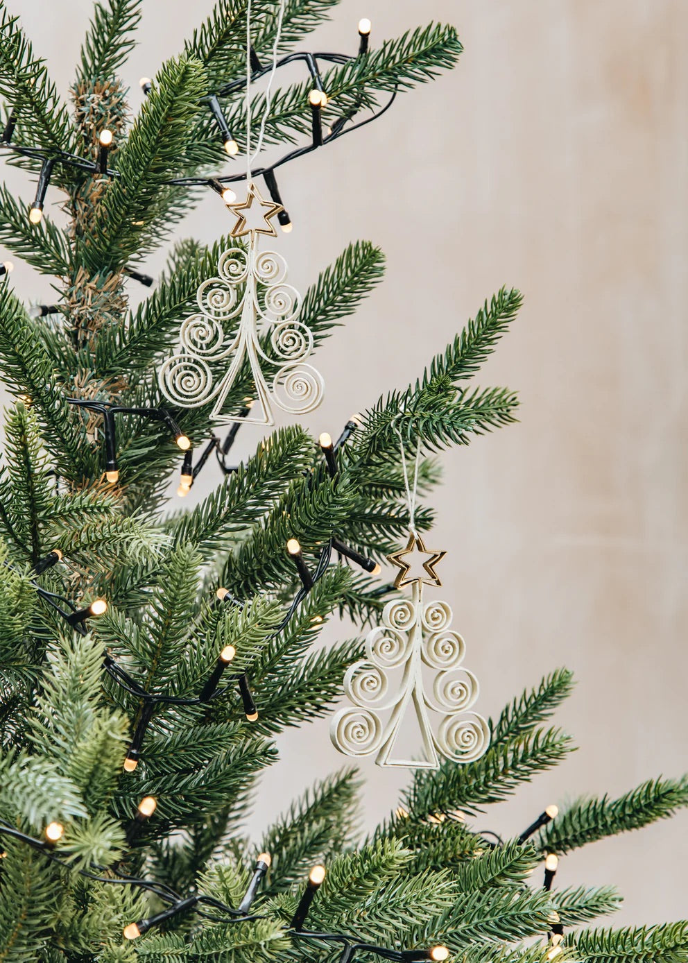 Flounce Garland, White | Christmas Ornament
