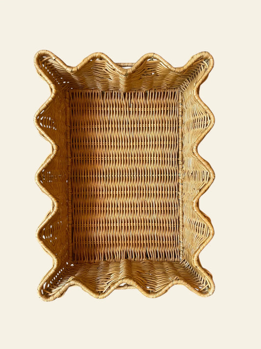 Small Scalloped Tray, Rattan - MithCPH