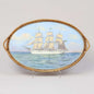 Hans Augustin, “Skeppsgossefartyget Yarramas” — Nautical Serving Tray in Rattan & Glass (62 × 38 cm)