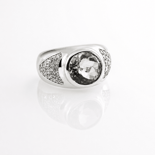 Beverly Ring - Green Topaz & Sapphires | Mikkel Brøgger - Bon Ton goods