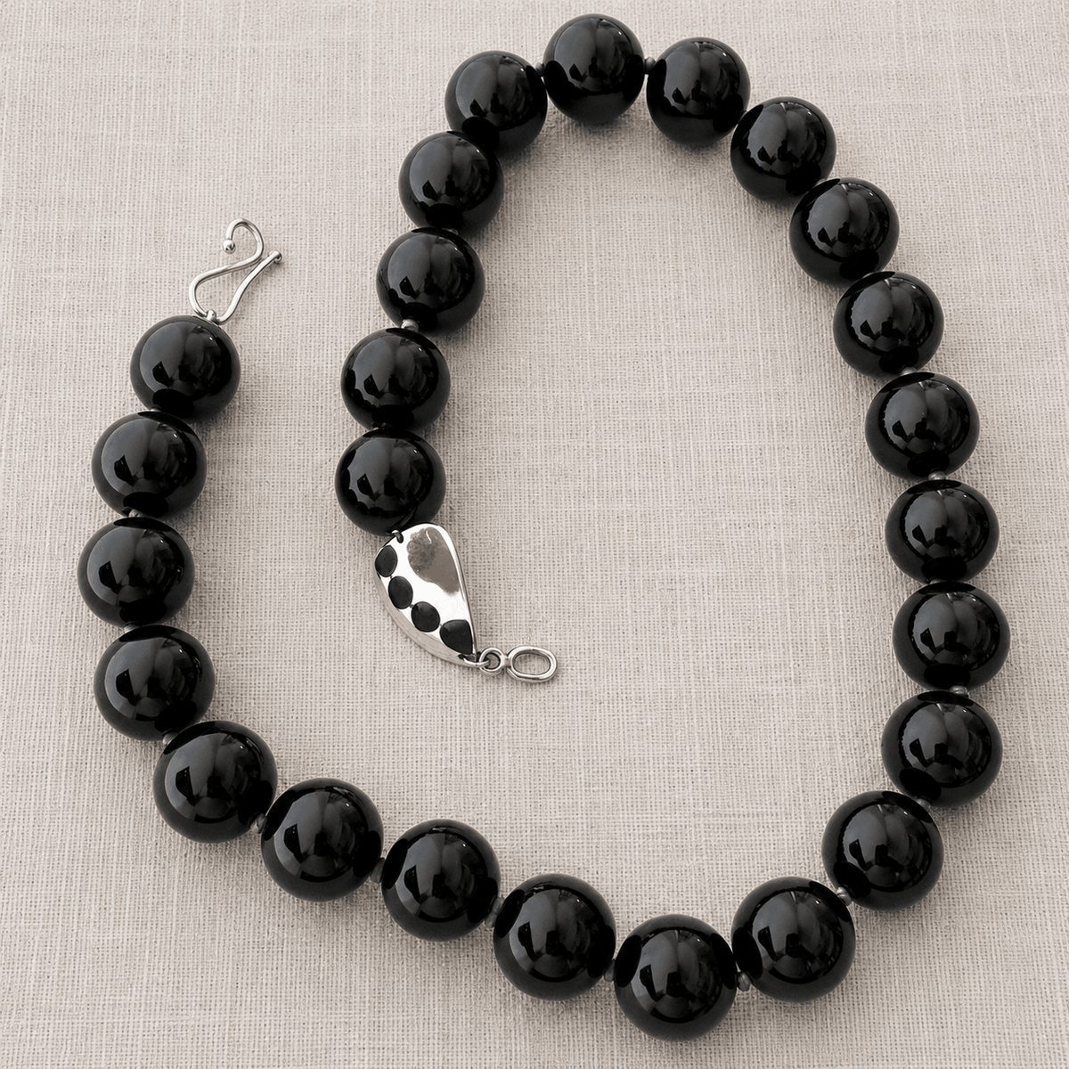 Black Agate & Silver Stone Link Necklace | Mikkel Brøgger - Bon Ton goods