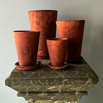 Brown Tall Pot "Høj Potte" | Handmade Erik Bendtsen Ceramics - Bon Ton goods