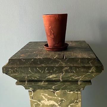 Brown Tall Pot "Høj Potte" | Handmade Erik Bendtsen Ceramics - Bon Ton goods
