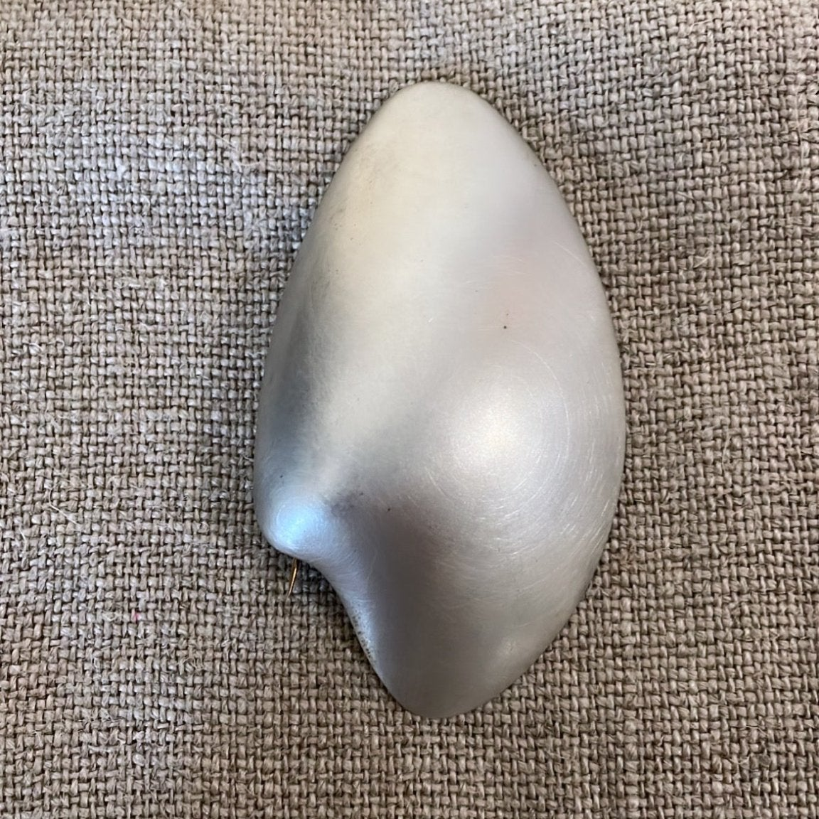 Clam Shell Pin | Ted Muehling