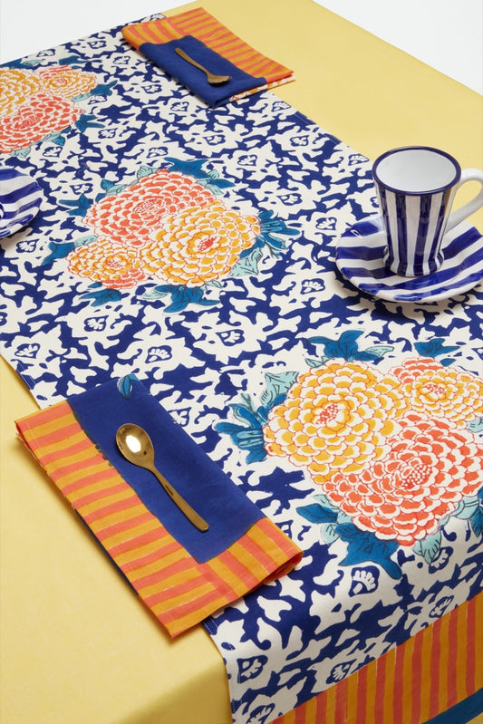 Arabesque Corolla Blue Natural - Table Runner - Lisa Corti