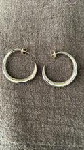 Load image into Gallery viewer, Earring Hoop IV. - Bon Ton goods
