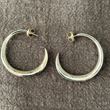 Load image into Gallery viewer, Earring Hoop IV. - Bon Ton goods
