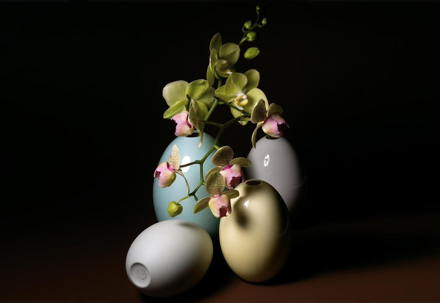 Egg Vase, Medium, Lilac Glaze | Ted Muehling - Bon Ton goods
