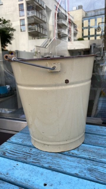 Enamel Bucket - Cream 7 - Bon Ton goods