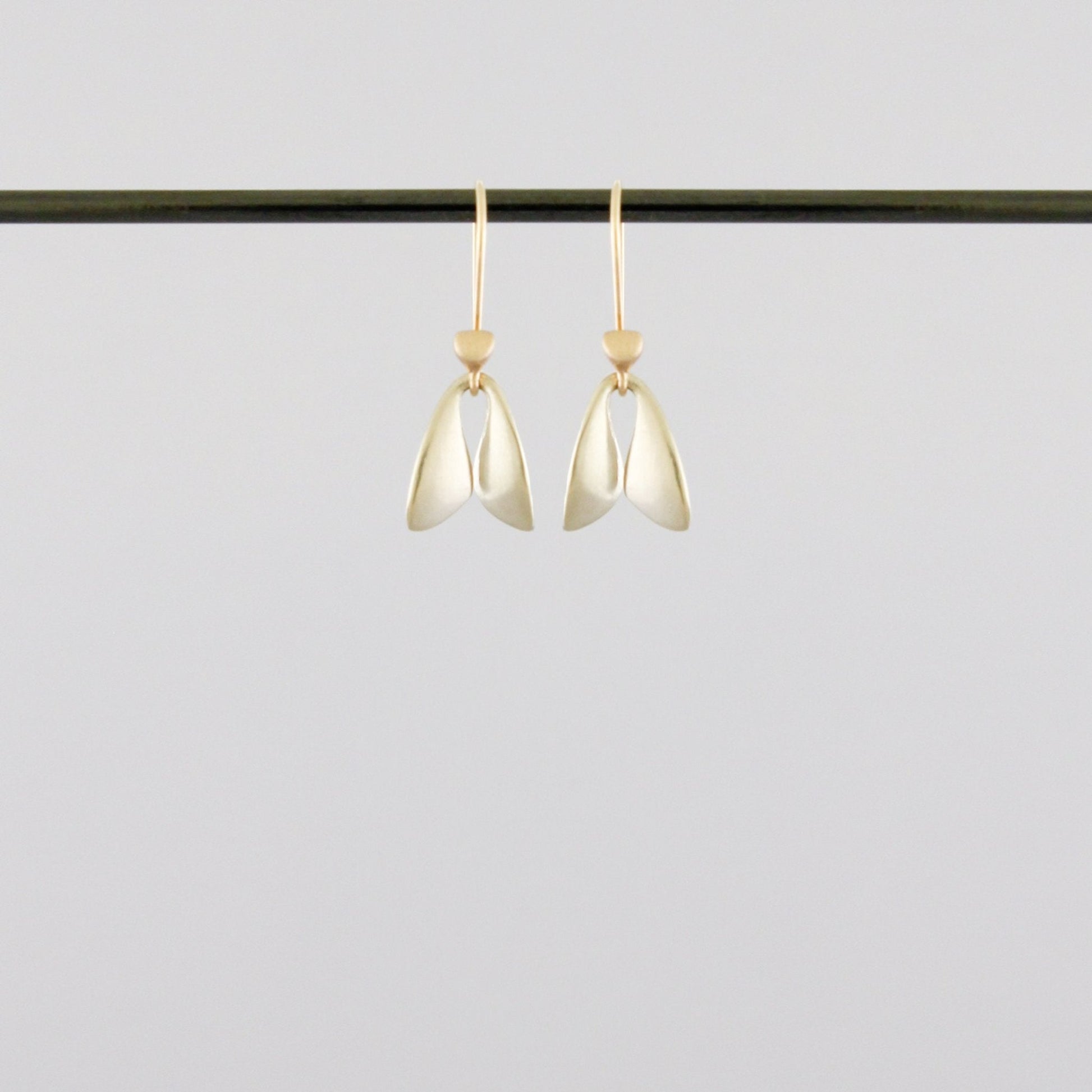 Fly Wings White Gold - Bon Ton goods