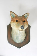 Load image into Gallery viewer, Fox Mount - Bon Ton goods
