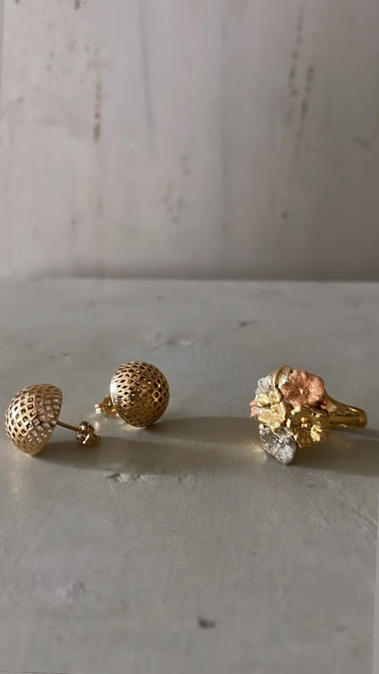 French Vintage Tricolor Gold Floral Ring, c. 1940s - Bon Ton goods