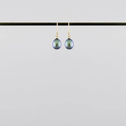 Freshwater Pearls Black - Bon Ton goods