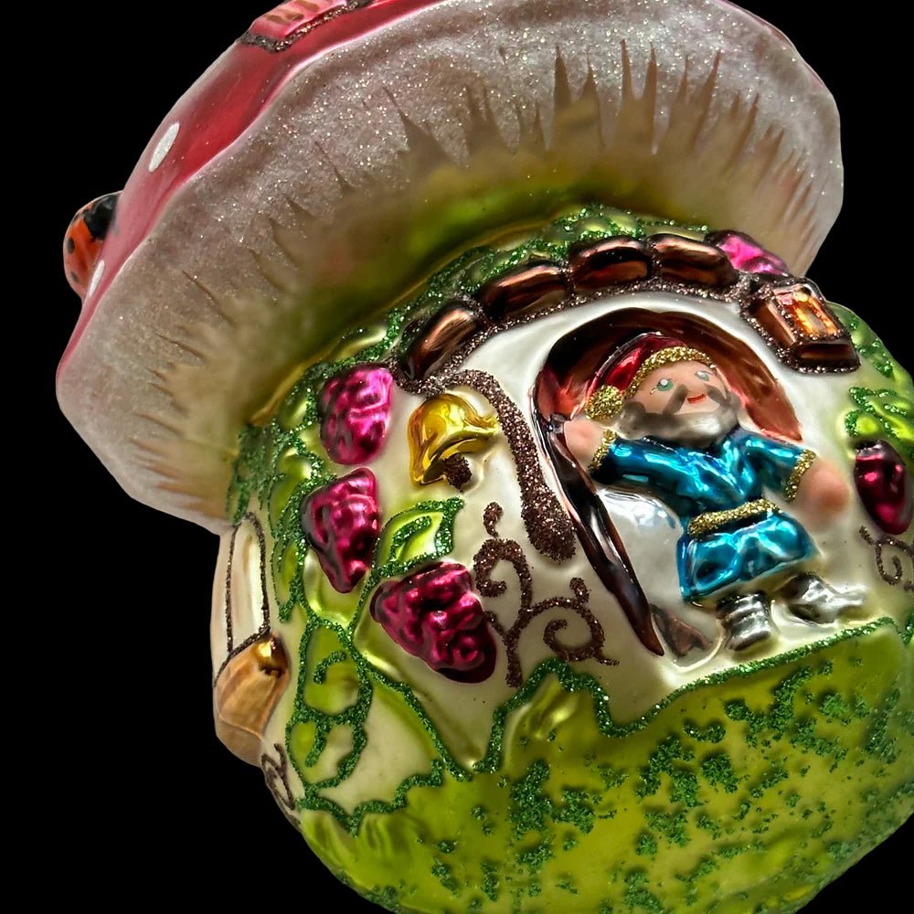 Giant Nostalgic Mushroom House | Nostalgie Christbaumschmuck - Bon Ton goods
