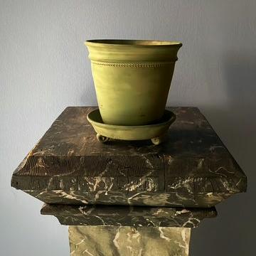 Green Unglazed Faaborg Pot | Handmade Erik Bendtsen Ceramics - Bon Ton goods