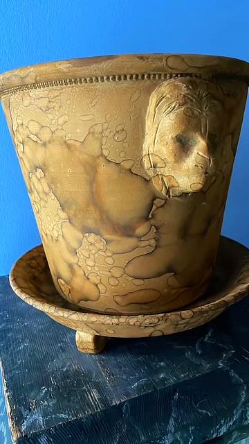 Green Unglazed Lion Pot with Saucer on Legs | Handmade Erik Bendtsen Ceramics - Bon Ton goods