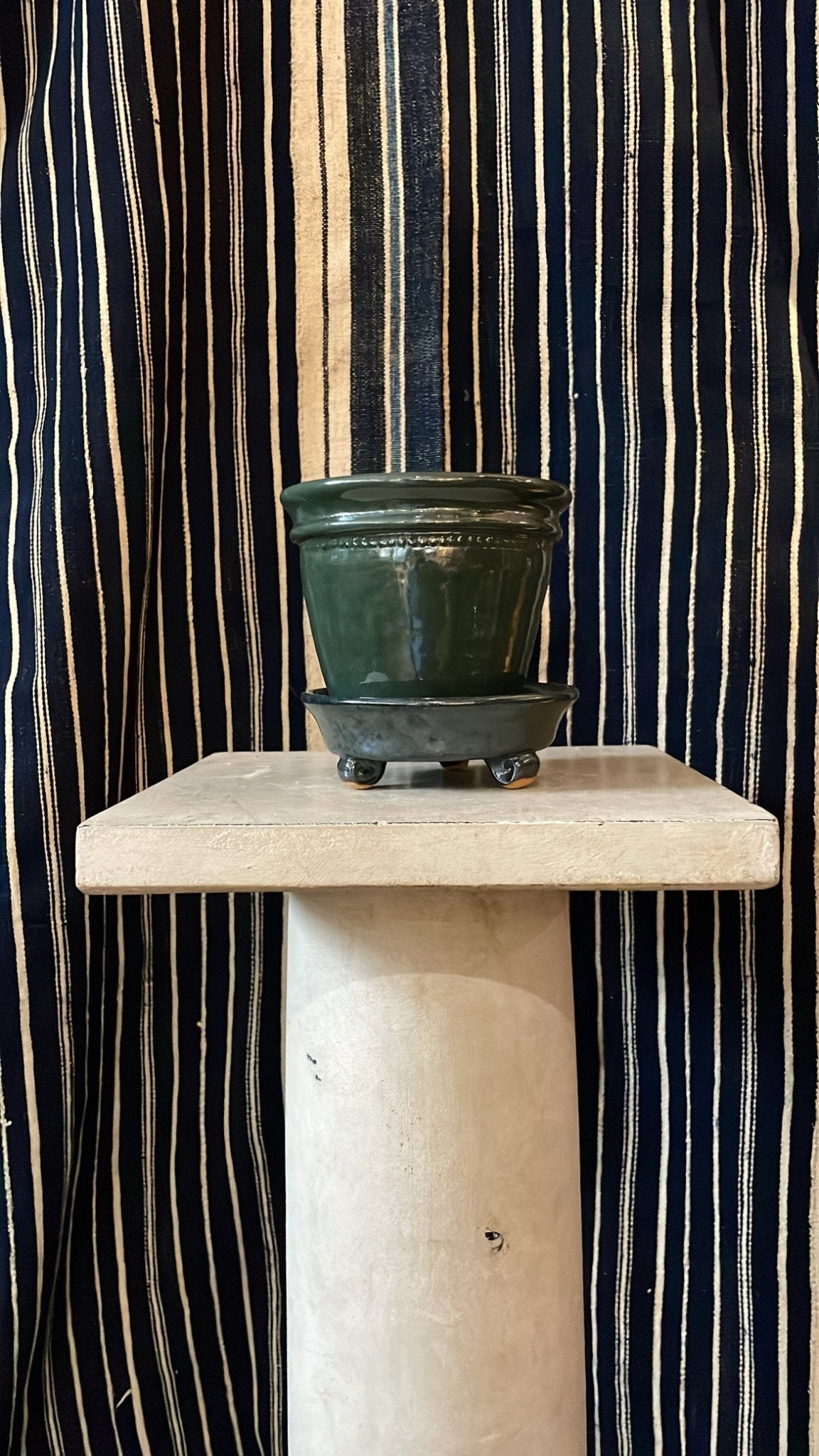 Green/Black Faaborg Pot | Handmade Erik Bendtsen Ceramics - Bon Ton goods