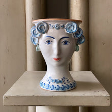 Load image into Gallery viewer, Head vessel of Finetta Blue - Bon Ton goods
