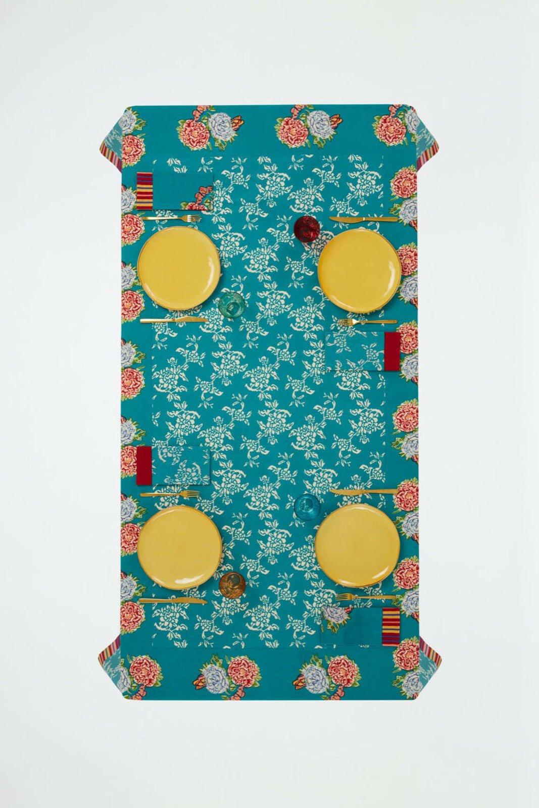 Kandem Queen Green Tablecloth - 220X350 | Lisa Corti - Bon Ton goods