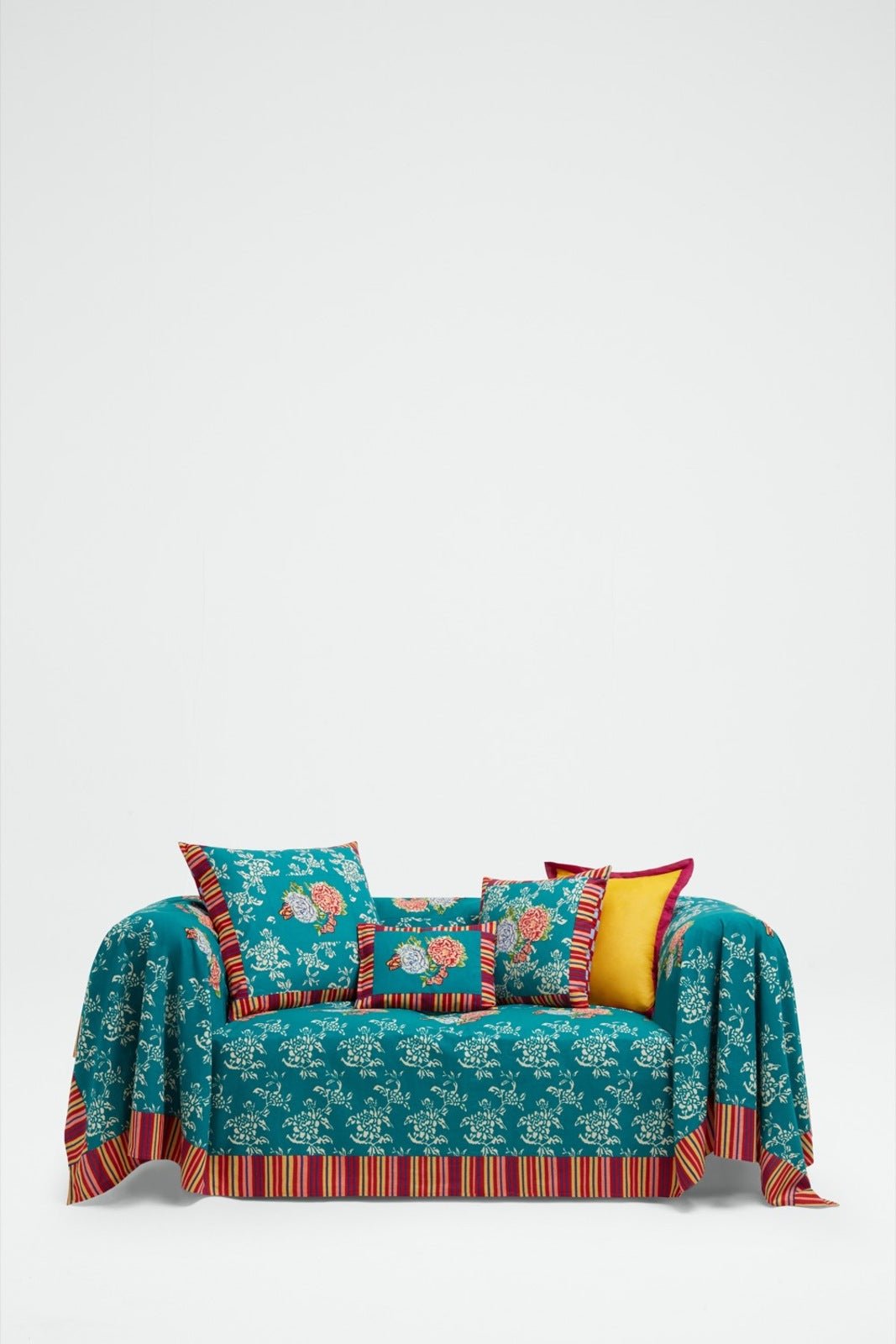 Kandem Queen Green Tablecloth - 220X350 | Lisa Corti - Bon Ton goods