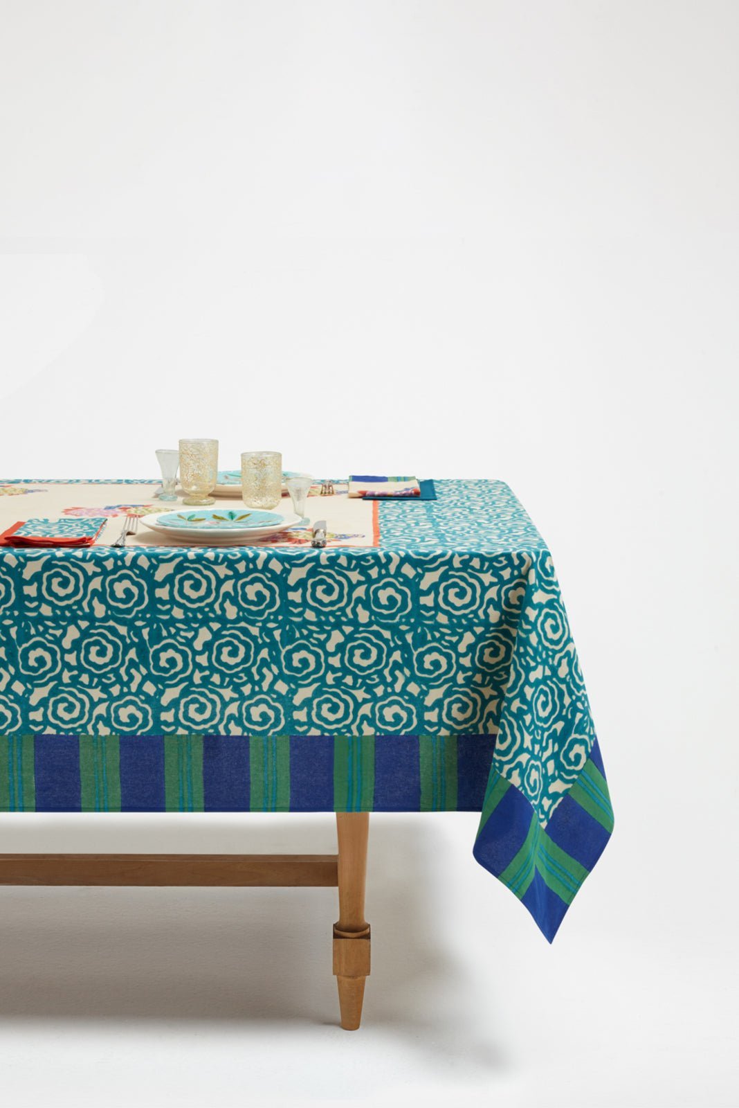 Knight Peacock - Cotton Cloth 180x180 | Lisa Corti - Bon Ton goods