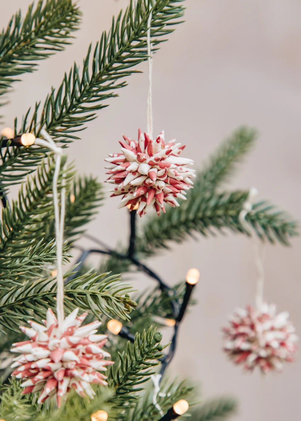 Kotte Mini, 6­ pack, Pink and White | Christmas Ornament - Bon Ton goods