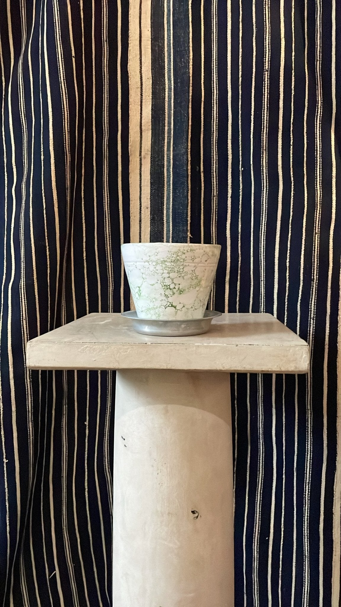 Light Green Bendtsen Pot Marbleized | Handmade Erik Bendtsen Ceramics - Bon Ton goods
