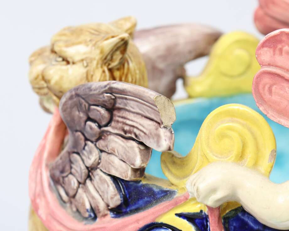 Majolica Jardinière with Cherub and Lions | 19th Century - Bon Ton goods