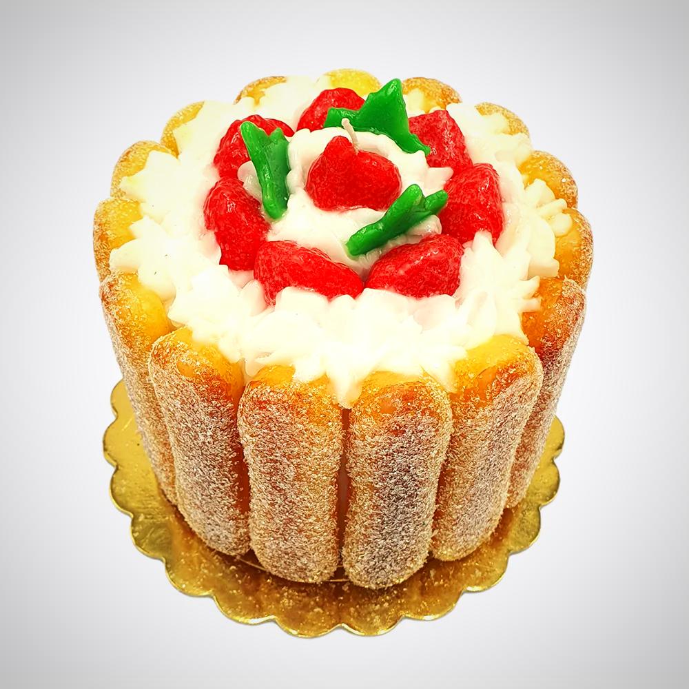 Meringue and Strawberry Cake Wax Candle | Cereria Introna - Bon Ton goods