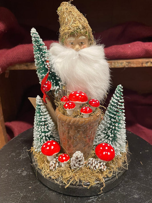 Moss Santa with Mushroom Basket | Ino Schaller - Bon Ton goods
