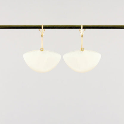 Moth White Mother of Pearl - Bon Ton goods