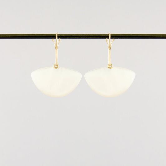 Moth White Mother of Pearl - Bon Ton goods