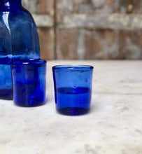 Load image into Gallery viewer, Murano Moyen Light Blue - Bon Ton goods
