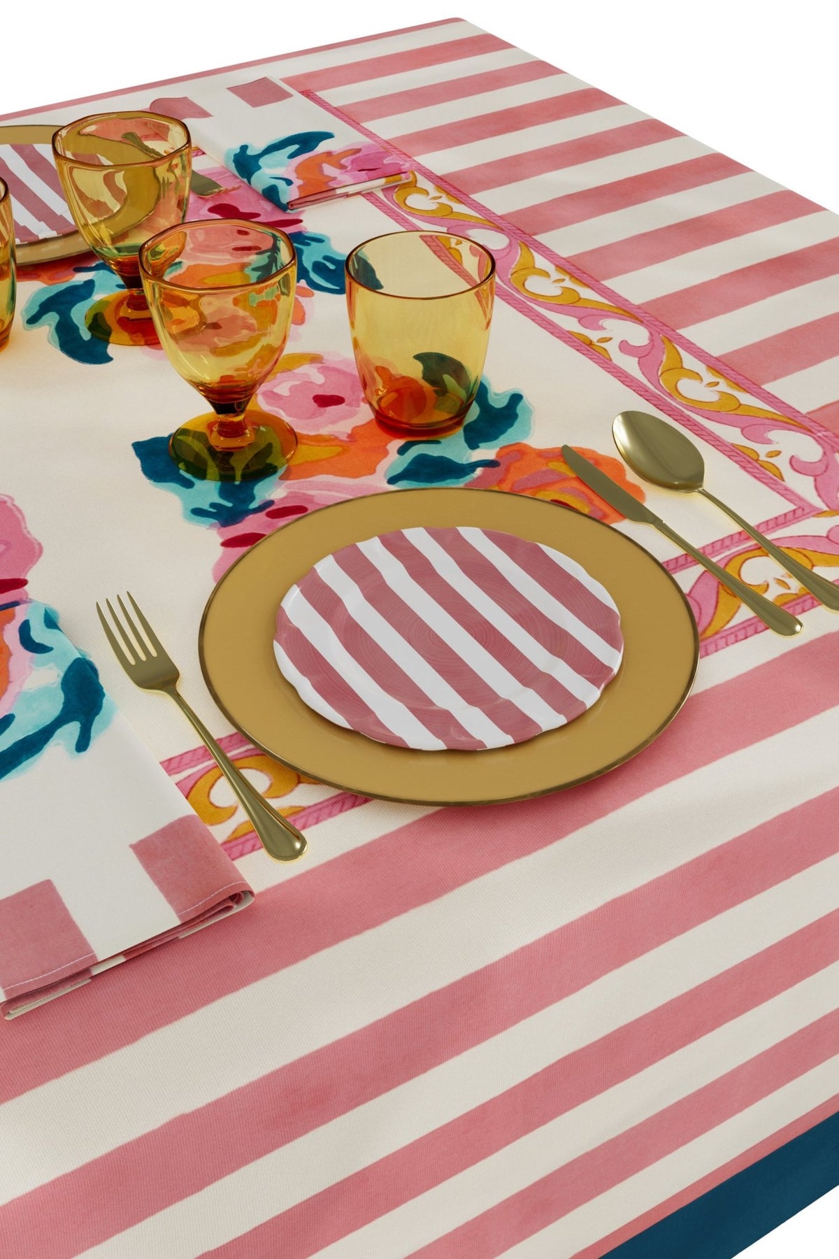Nizam Flower Cream Pink - Tablecloth 110X110 | Lisa Corti - Bon Ton goods