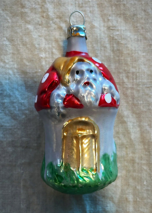 Nostalgic Mushroom House with Gnome | Nostalgie Christbaumschmuck - Bon Ton goods