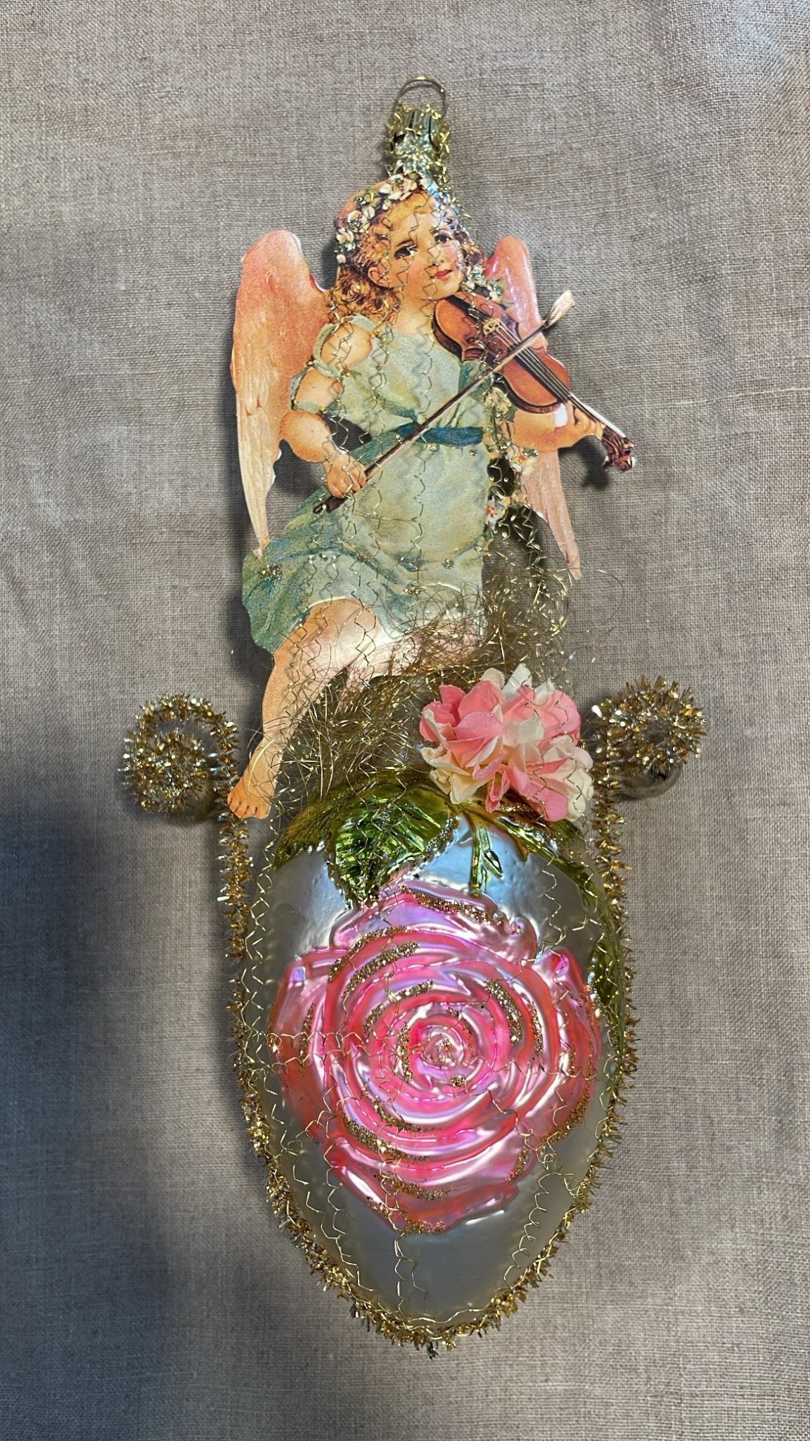 Nostalgic Rose Angel with Violin | Nostalgie Christbaumschmuck - Bon Ton goods