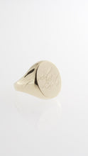 Load image into Gallery viewer, Oval Signet Ring - Bon Ton goods
