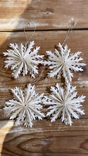 Load image into Gallery viewer, Paper Snowflake - Bon Ton goods
