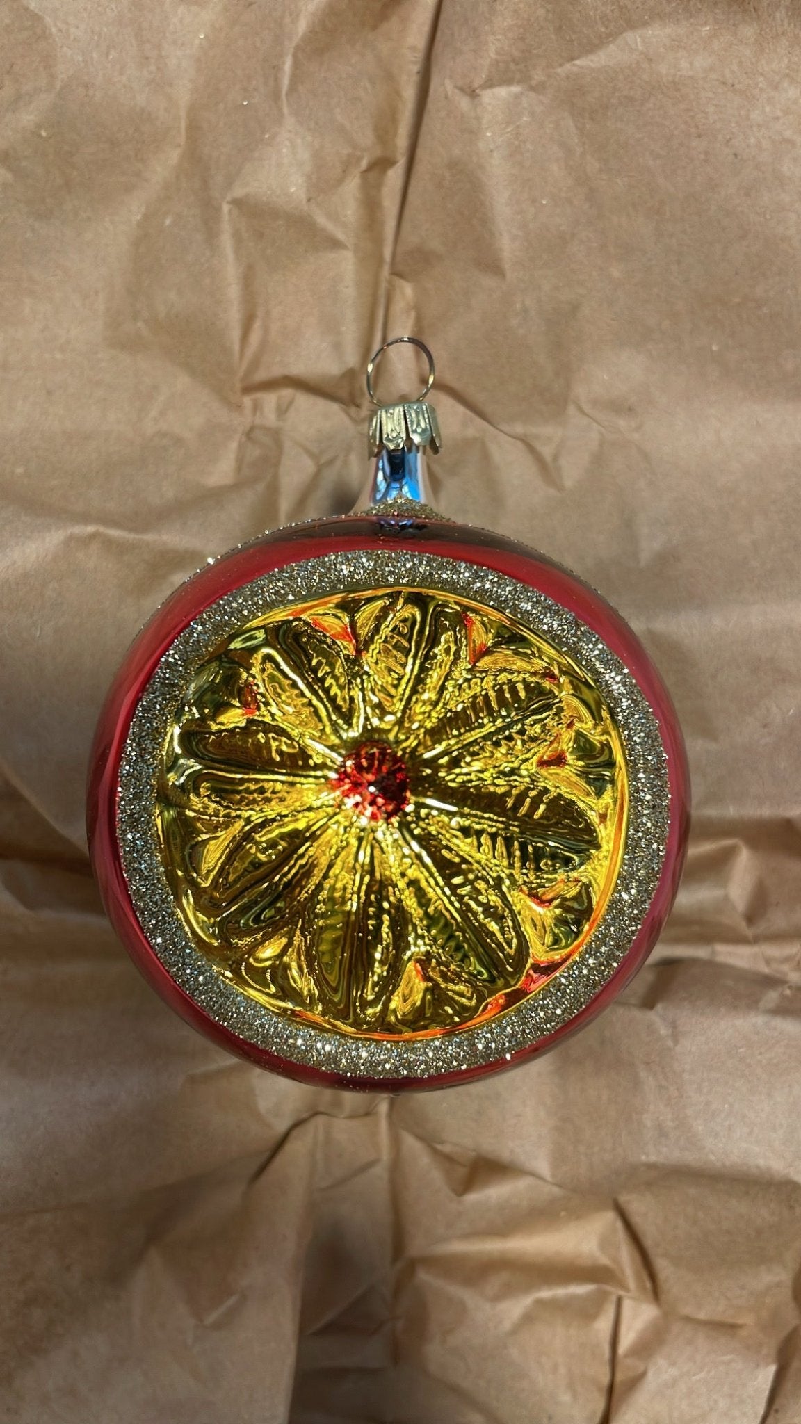Red Reflecting Ball with Velvet Pattern| Nostalgie Christbaumschmuck - Bon Ton goods