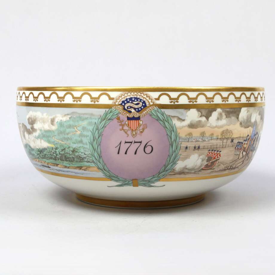 Royal Copenhagen American Bicentennial Bowl, Limited Edition 1322/2500, 1976 - Bon Ton goods