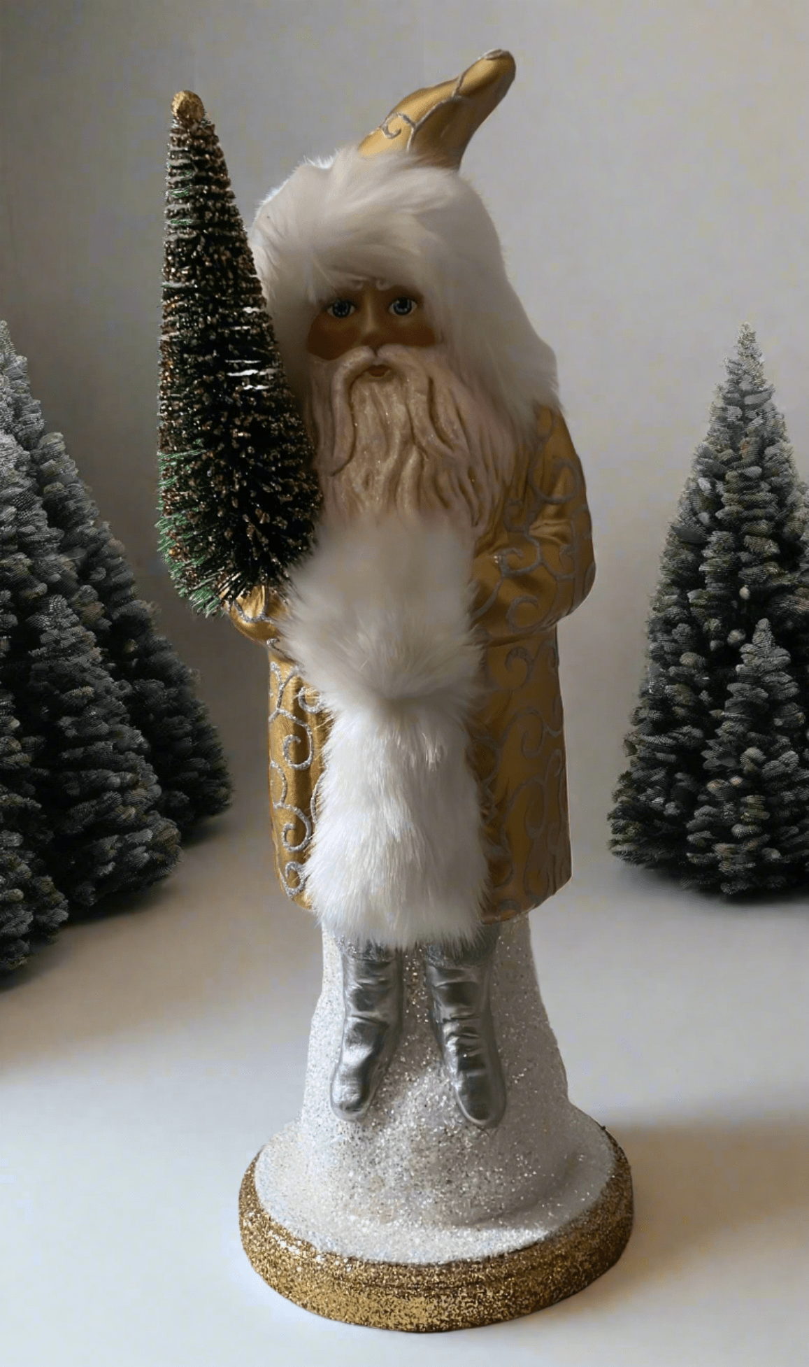 Santa no. 7 - Gold Coat with Hand Painted Motif | Ino Schaller - Bon Ton goods