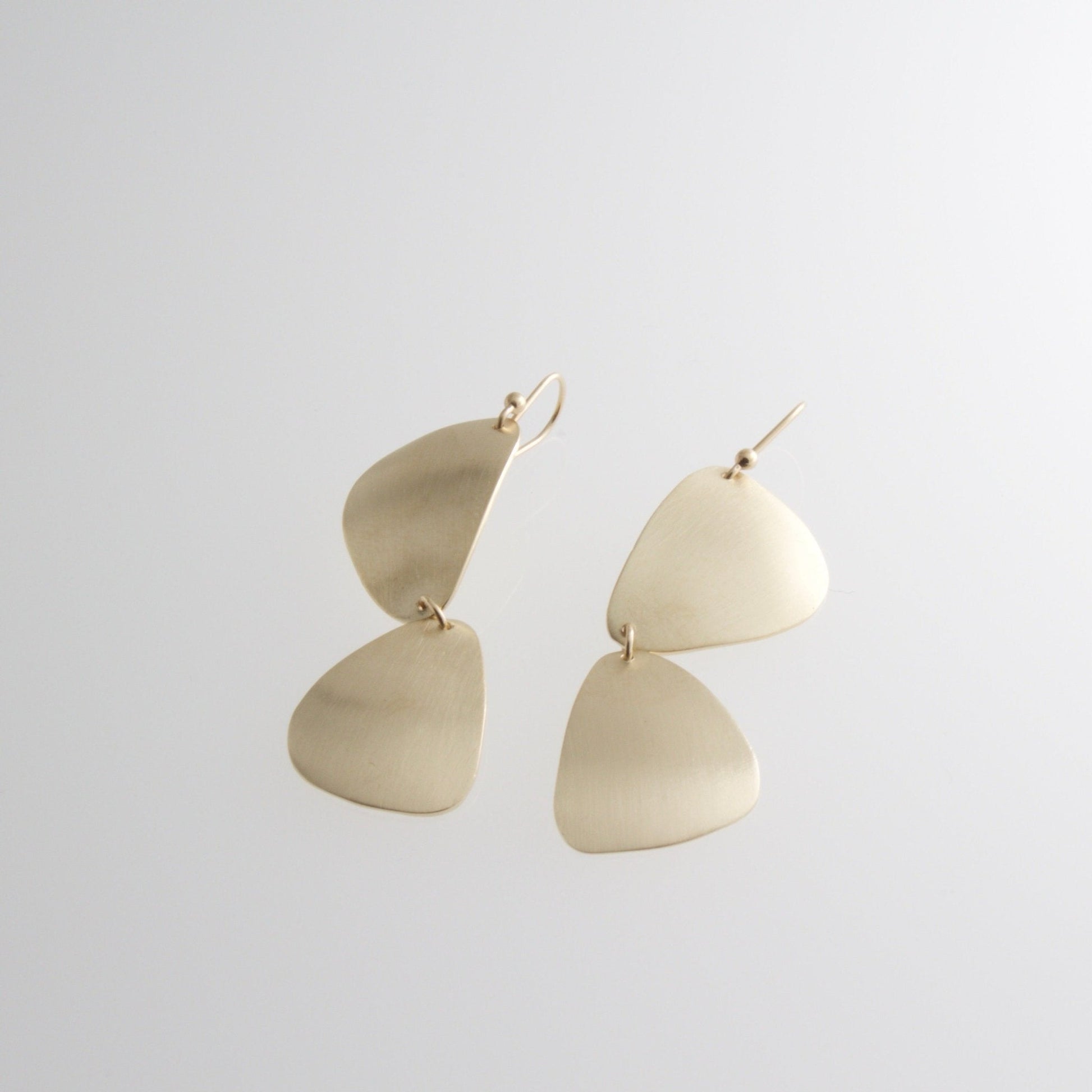 Stone Agnes Gold Earrings | Mikkel Brøgger: Exclusive Pre-Order - Bon Ton goods